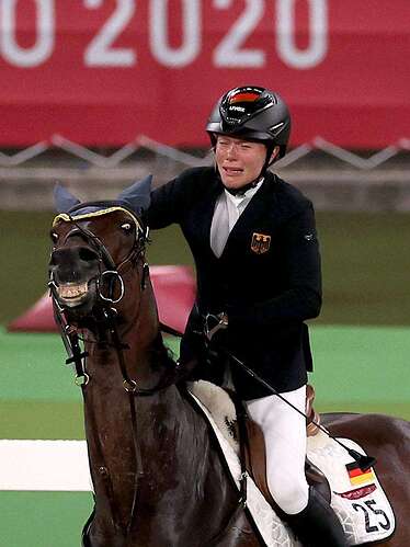 1038604_body_367180_ticker_schleu_2_r