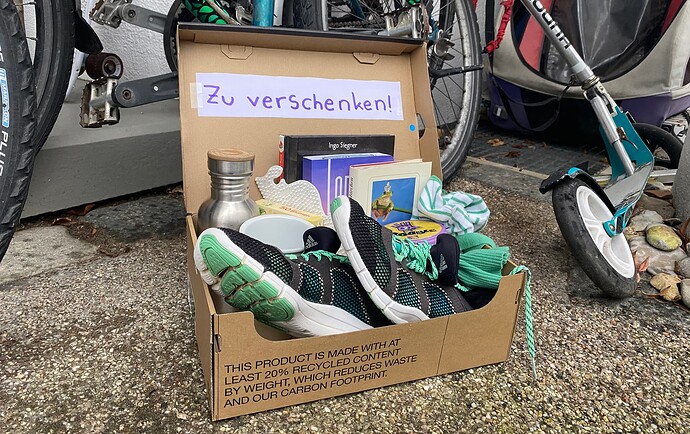 zu-verschenken-kiste-230112-1920x1209-2