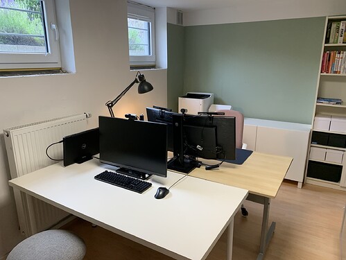 Arbeitszimmer (Keller)