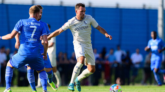 test_monheim_stoeger_vfl_bochum_bundesliga_2022